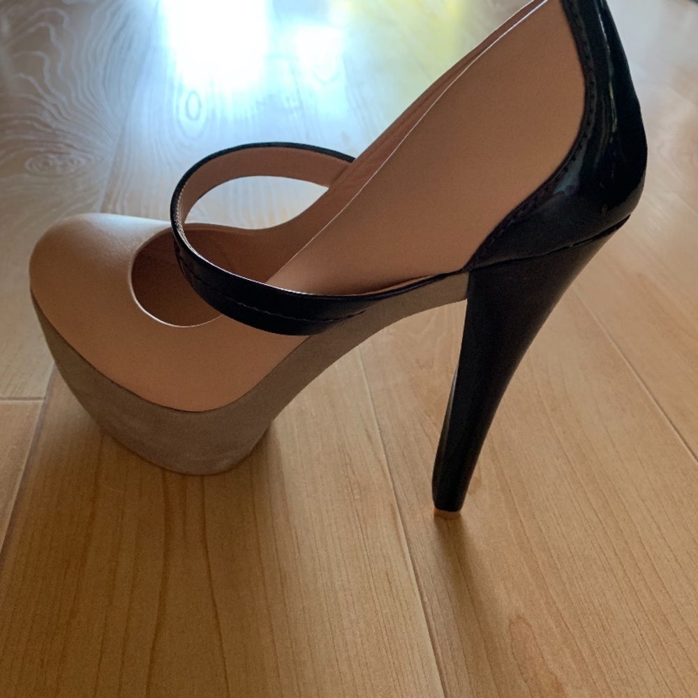 Black and pink Jessica Simpson heels